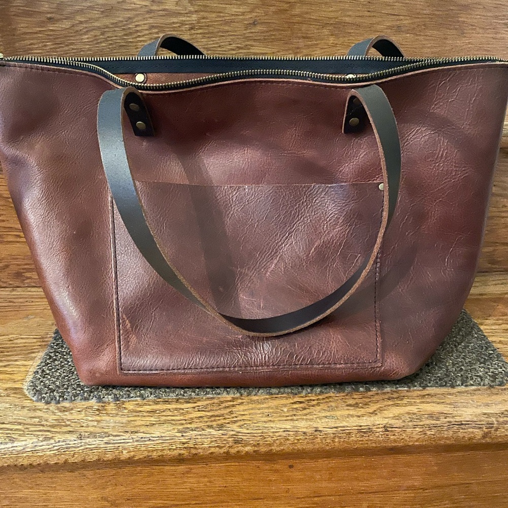 AP Portland Leather Lava Lange zip Tote